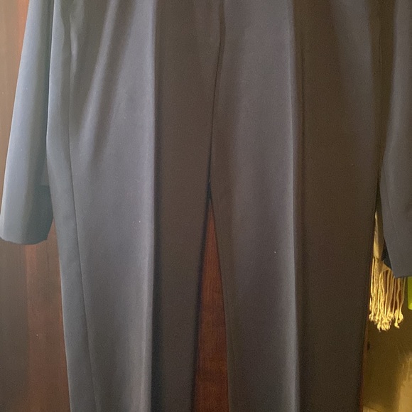 Pret A Porter Pant Suit - Picture 5 of 6